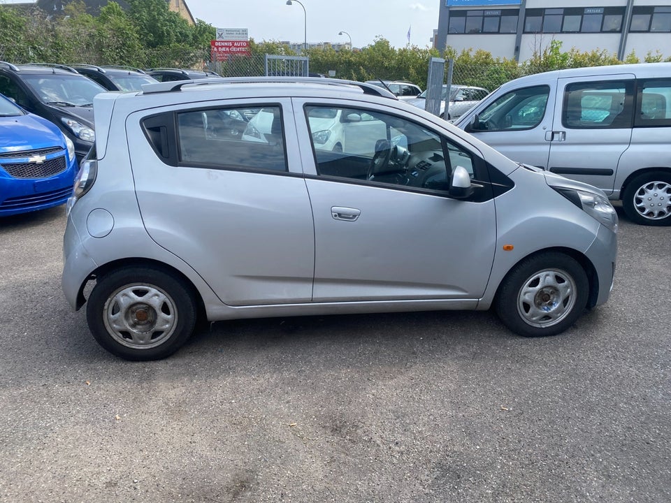 Chevrolet Spark 1,0 LS 5d