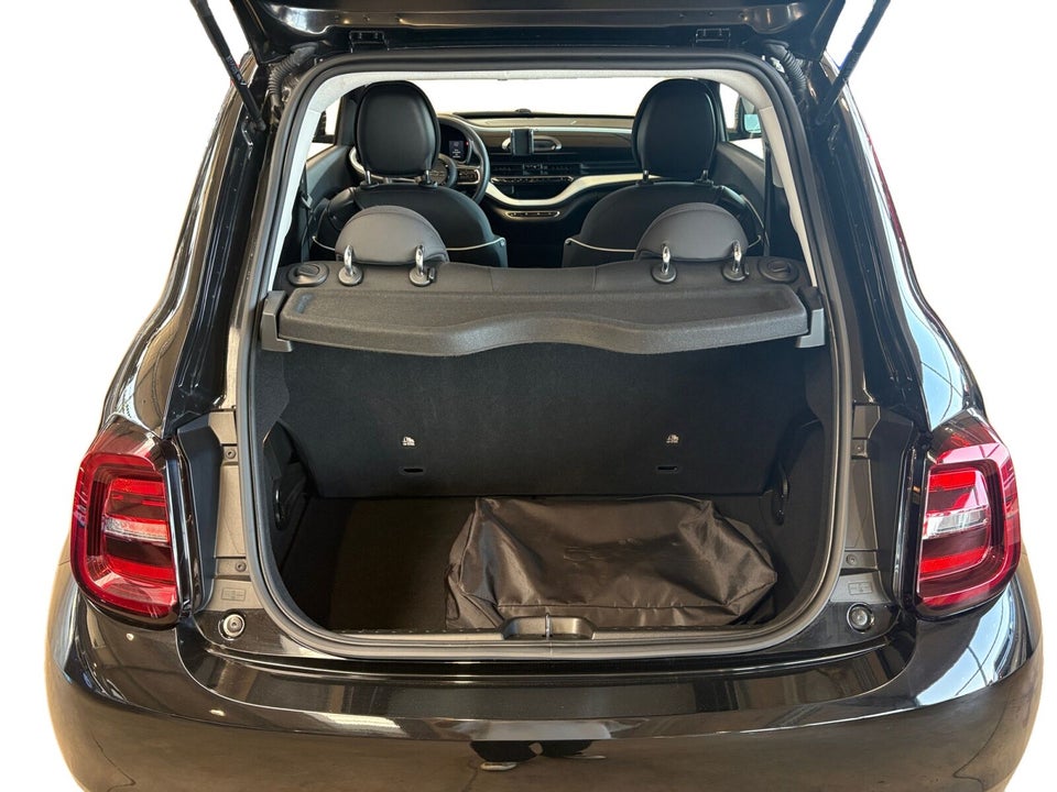 Fiat 500e 24 Action 3d