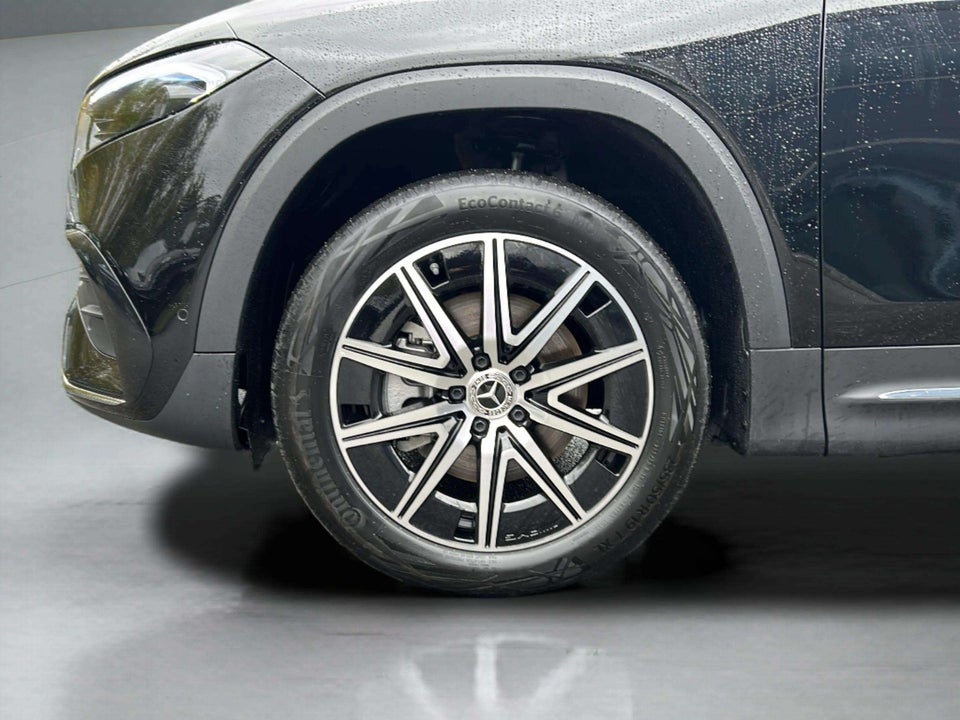 Mercedes EQB250+ AMG Line 5d