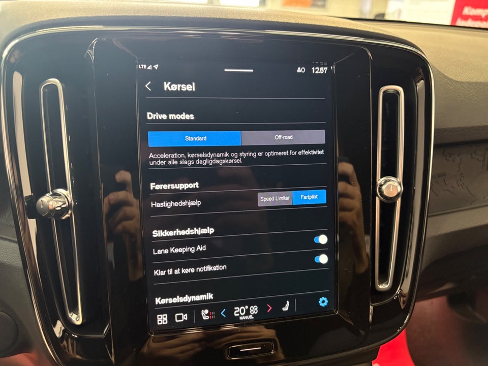 Volvo XC40 ReCharge Start 5d