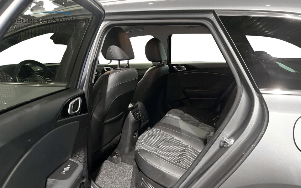 Kia Ceed 1,6 PHEV Upgrade SW DCT 5d