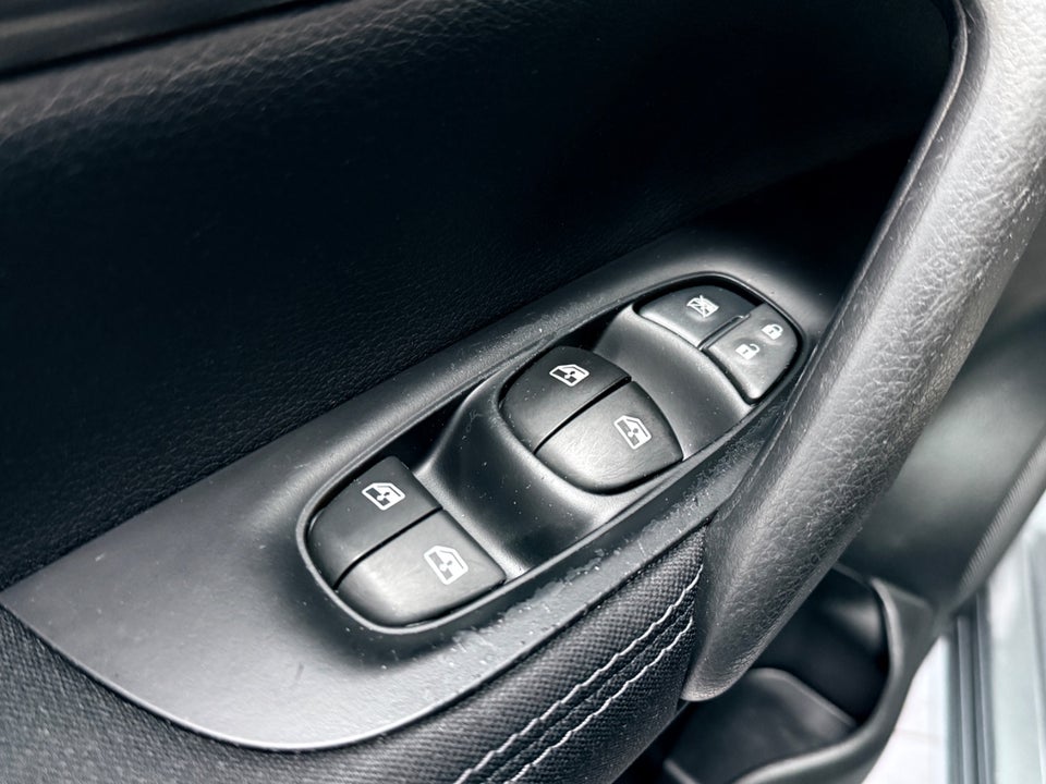 Nissan Qashqai 1,5 dCi 110 N-Connecta 5d