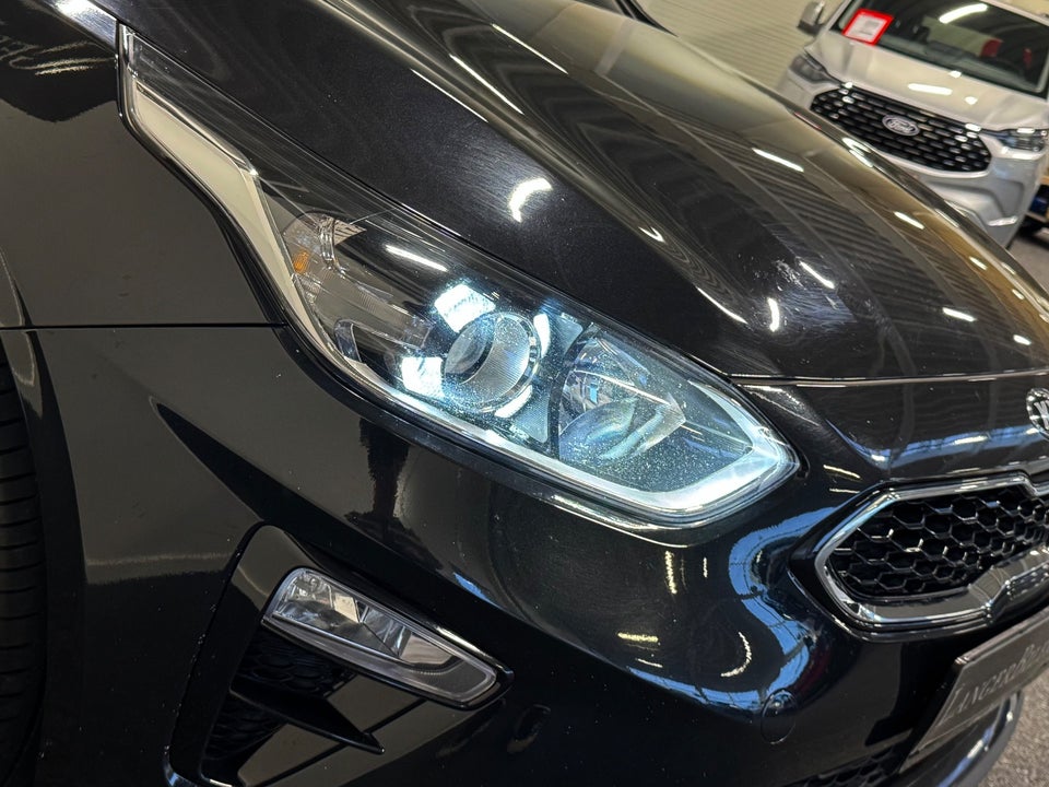 Kia Ceed 1,6 CRDi 136 Intro Edition SW DCT 5d