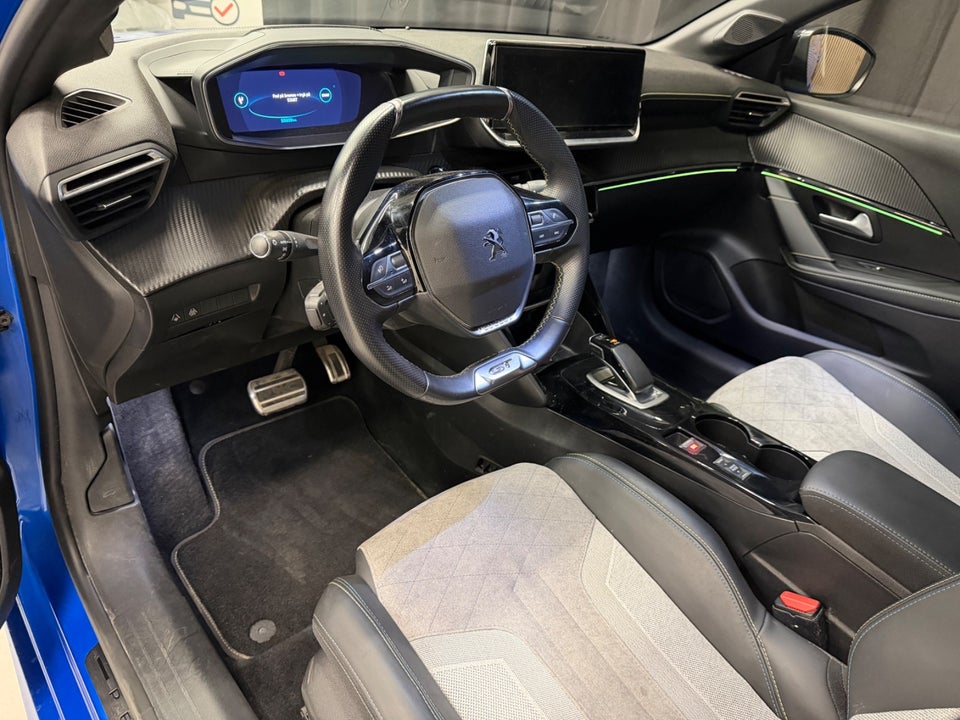 Peugeot e-208 50 GT 5d