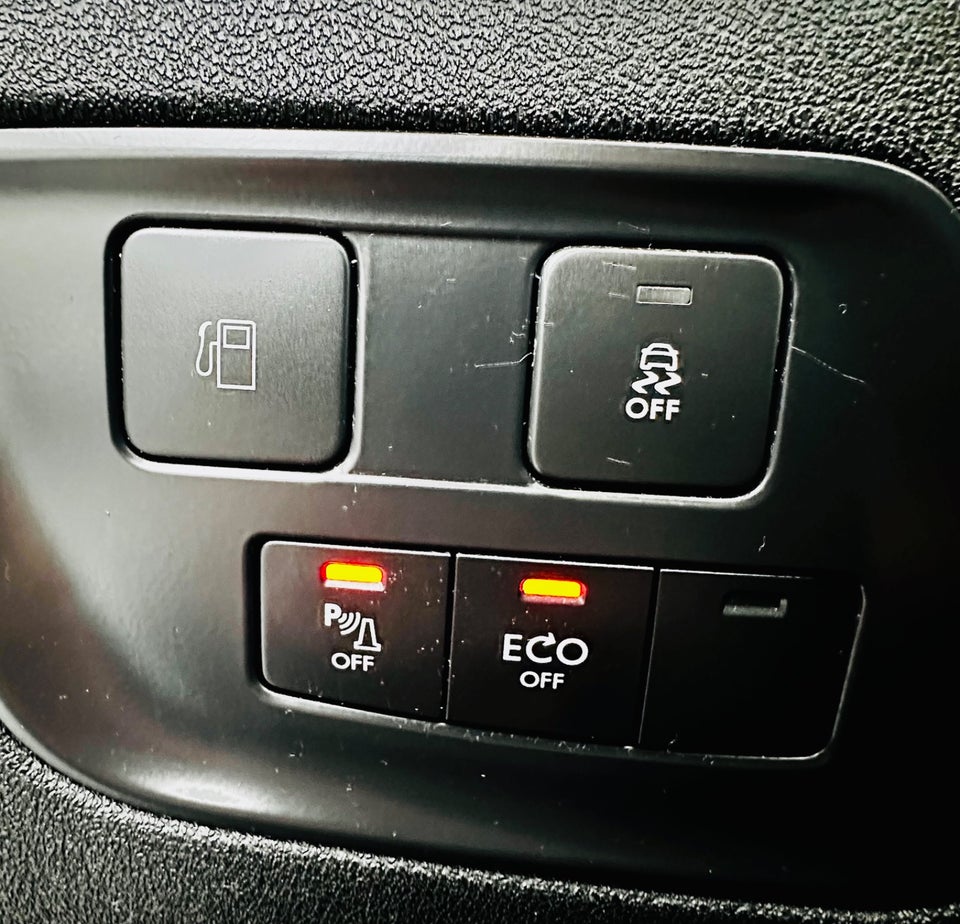 Citroën C4 1,6 BlueHDi 120 Feel 5d