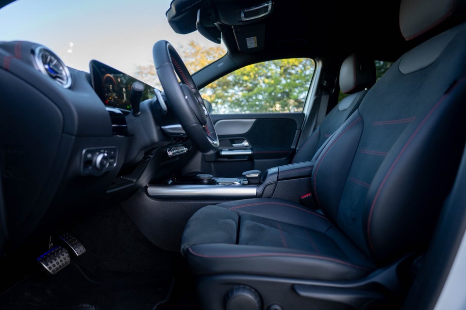 Mercedes EQA350 AMG Line 4Matic 5d