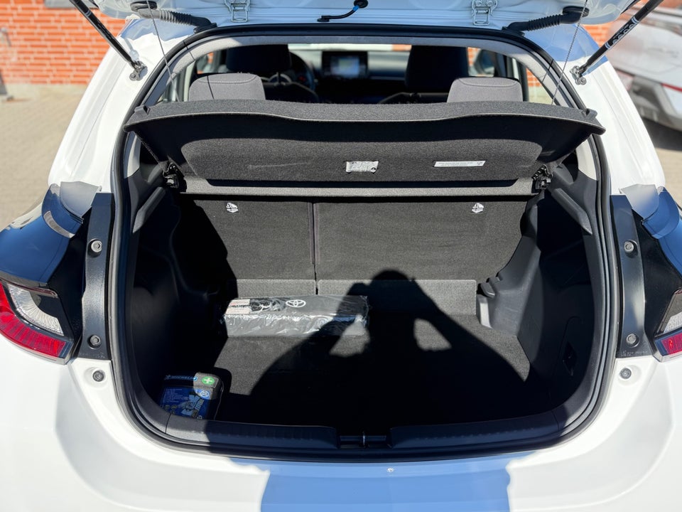 Toyota Yaris 1,5 Hybrid H3 e-CVT 5d