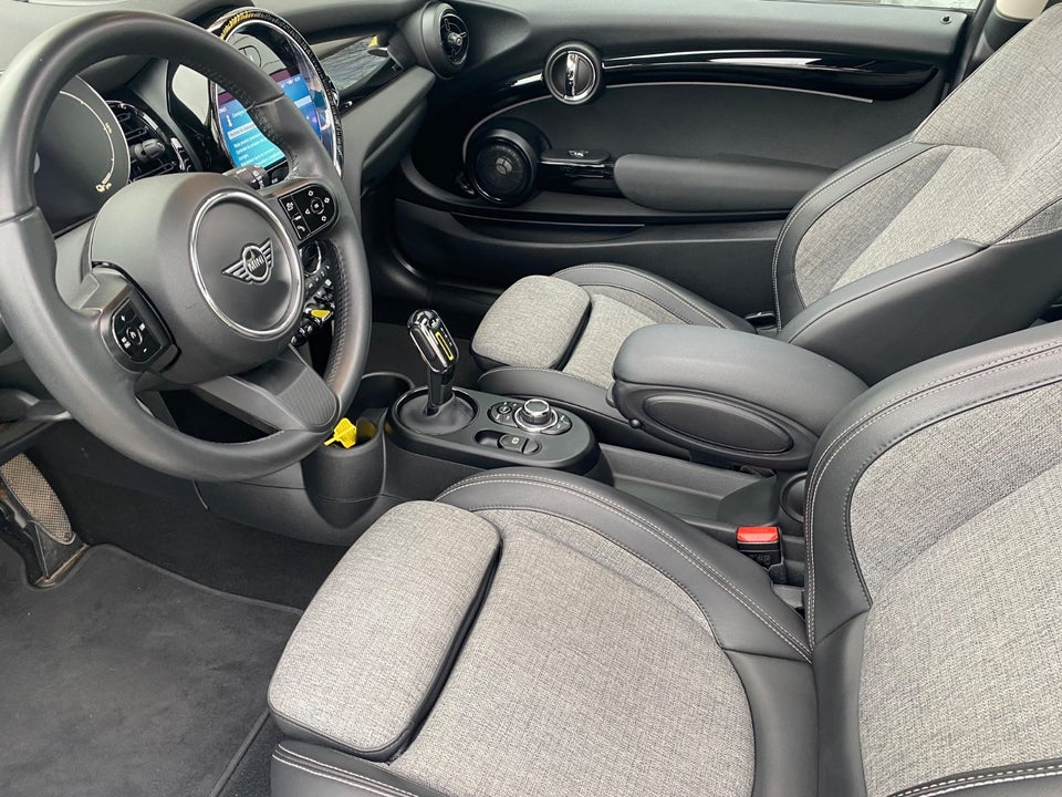 MINI Cooper SE Edition Premium Plus 3d