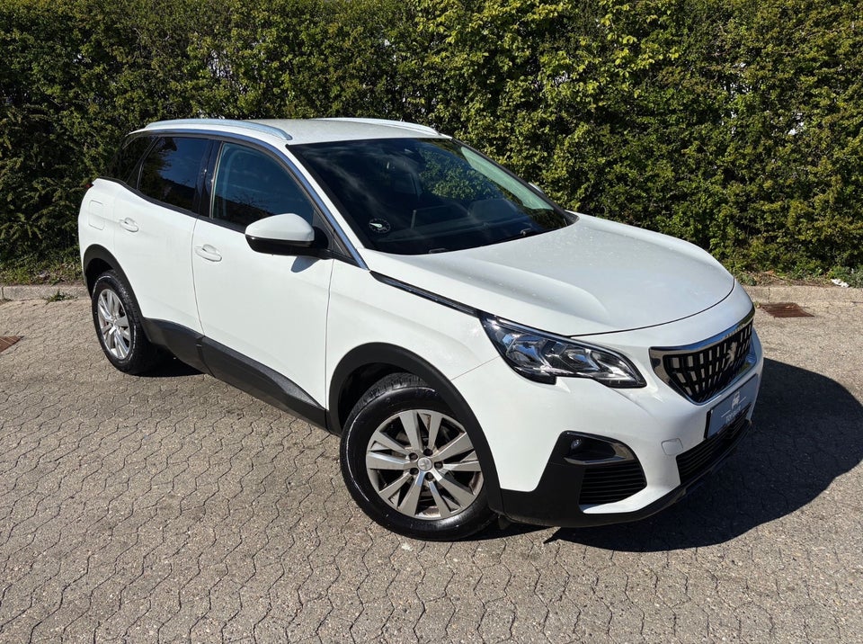 Peugeot 3008 1,2 e-THP 130 Allure 5d
