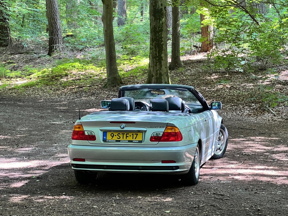 BMW 320Ci 2,2 Cabriolet 2d