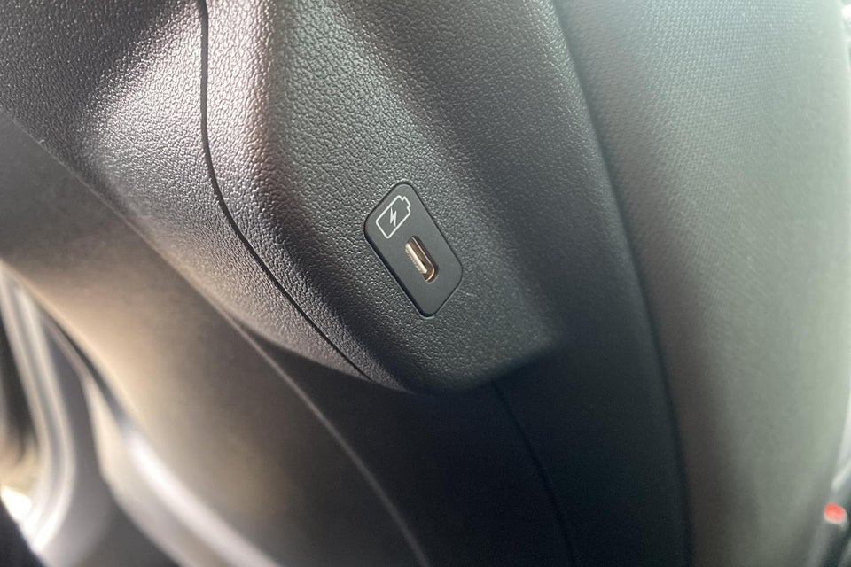 Kia Niro 64 EV Final Edition 5d