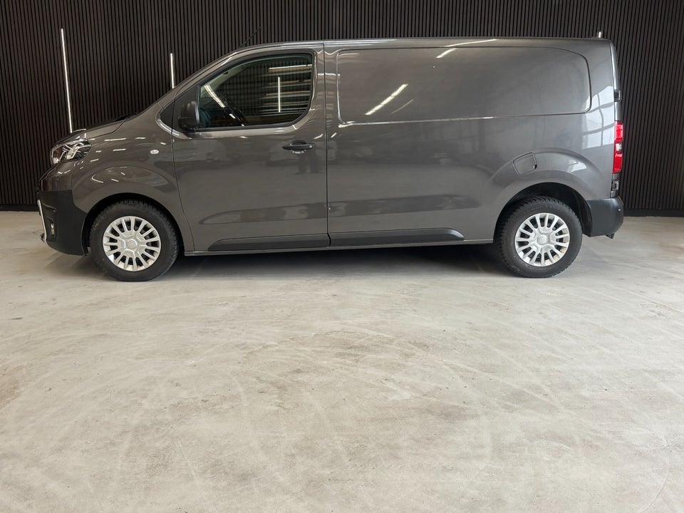 Toyota ProAce 2,0 D 144 Medium Master aut. 4d