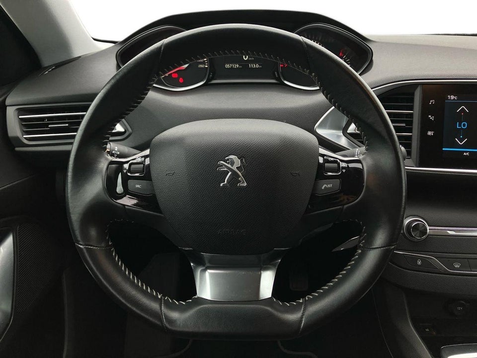 Peugeot 308 1,2 PureTech 130 Style 5d