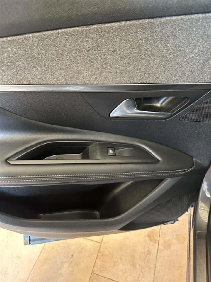 Peugeot 3008 1,2 PureTech 130 GT Line EAT8 5d