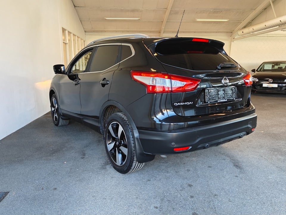 Nissan Qashqai 1,5 dCi 110 N-Connecta 5d