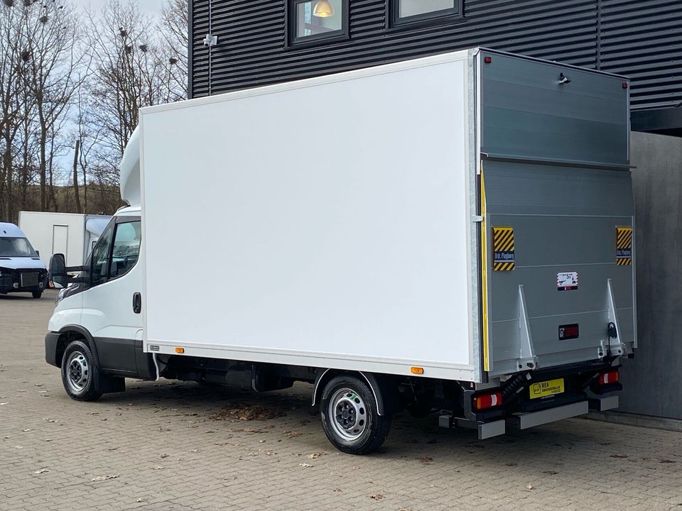 Iveco Daily 3,0 35S18 4100mm Alukasse m/lift AG8
