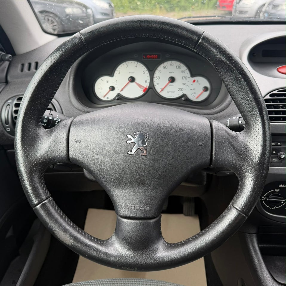 Peugeot 206 1,6 Edition 3d