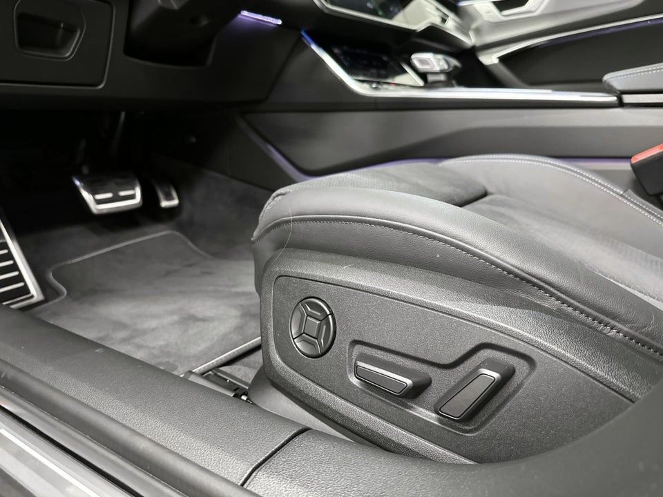 Audi A6 55 TFSi e Sport Prestige Avant quattro S-tr. 5d