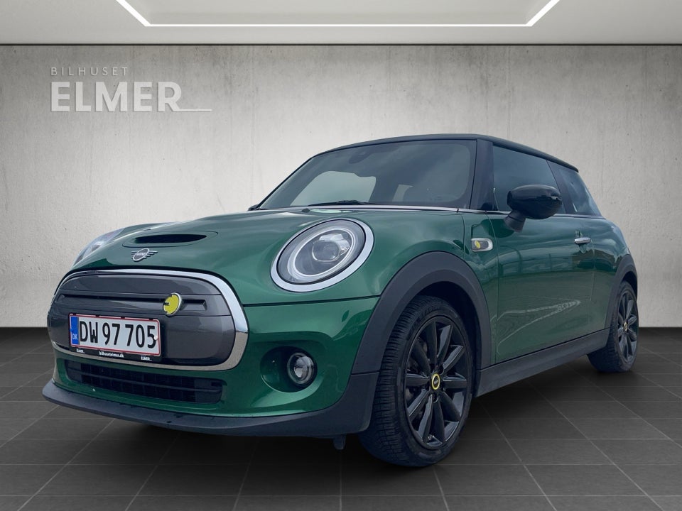 MINI Cooper SE Essential 3d