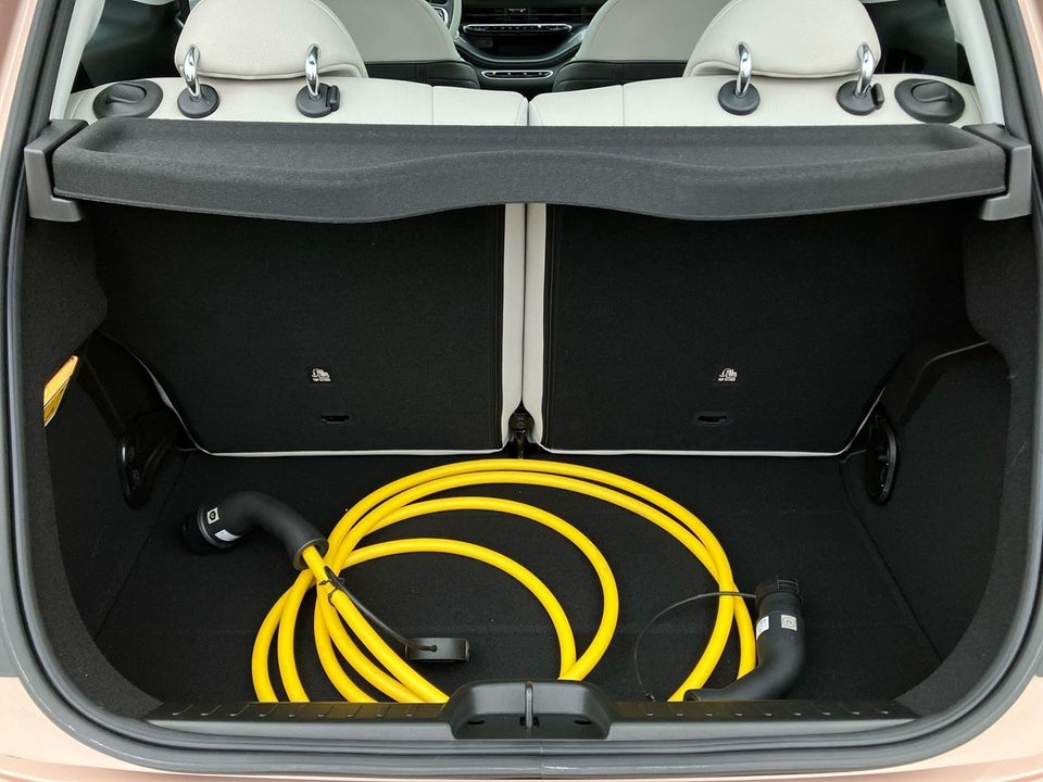 Fiat 500e 42 la Prima 3+1 4d