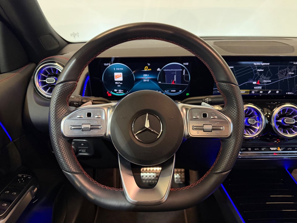 Mercedes EQB250 AMG Line 5d