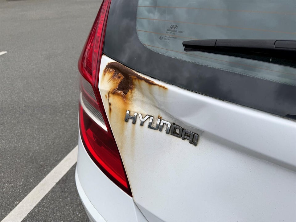 Hyundai i30 1,6 CRDi 90 Classic 5d