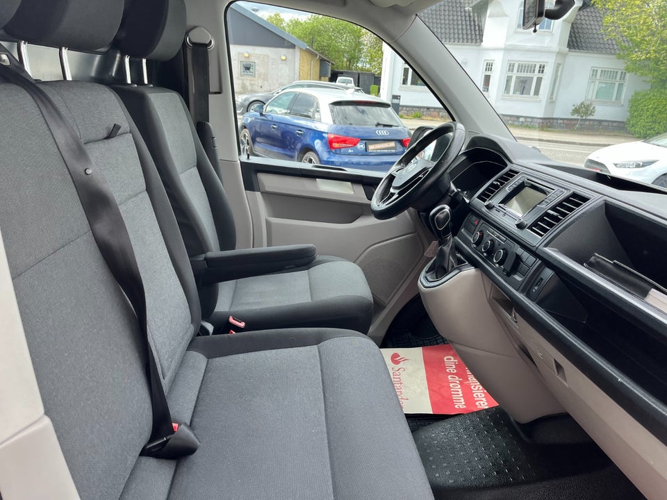 VW Transporter 2,0 TDi 150 Kassevogn DSG lang