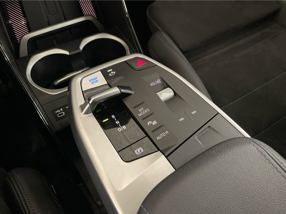 BMW iX1 xDrive30 M-Sport 5d