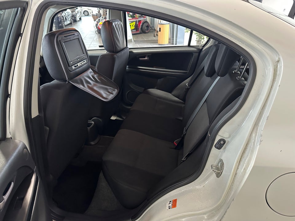 Suzuki SX4 1,6 GL-J 4d