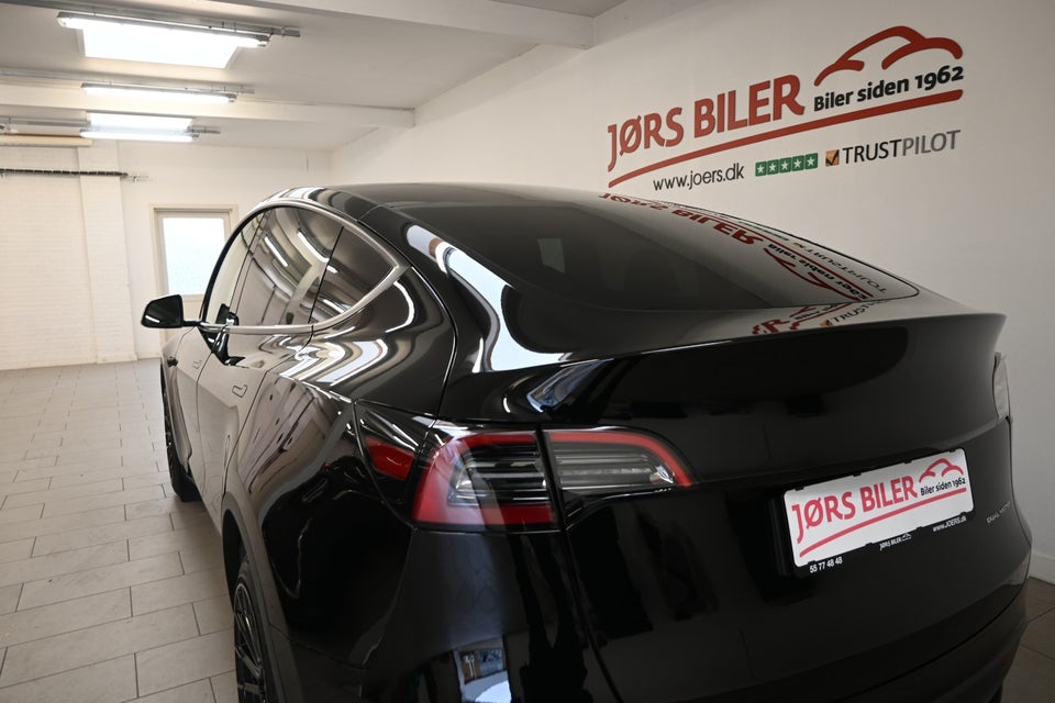 Tesla Model Y Long Range AWD 5d