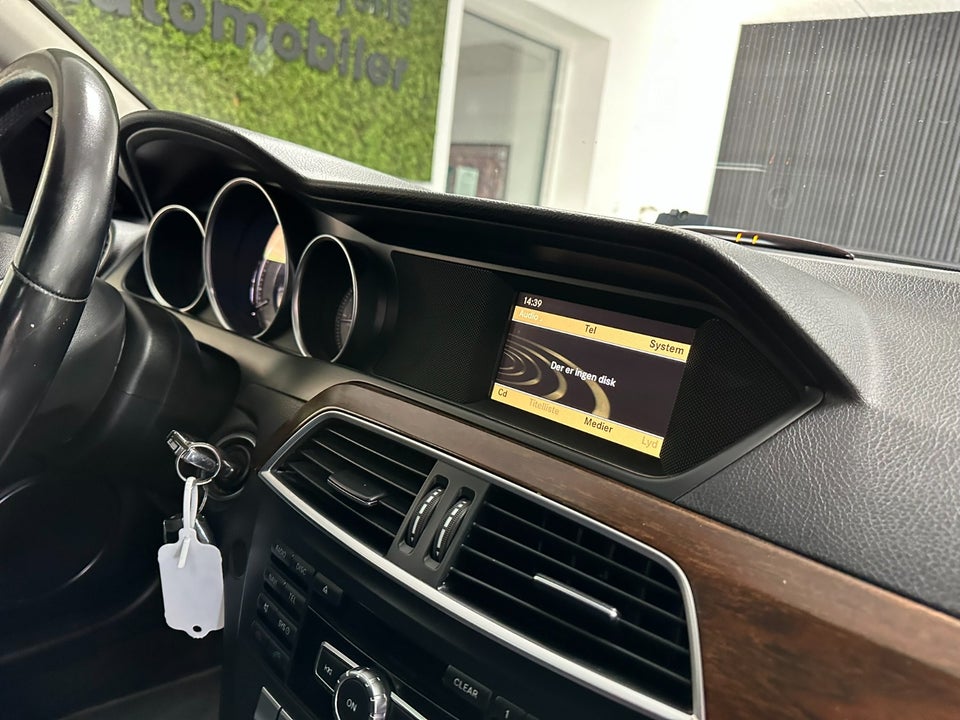Mercedes C220 2,2 CDi Elegance BE 4d