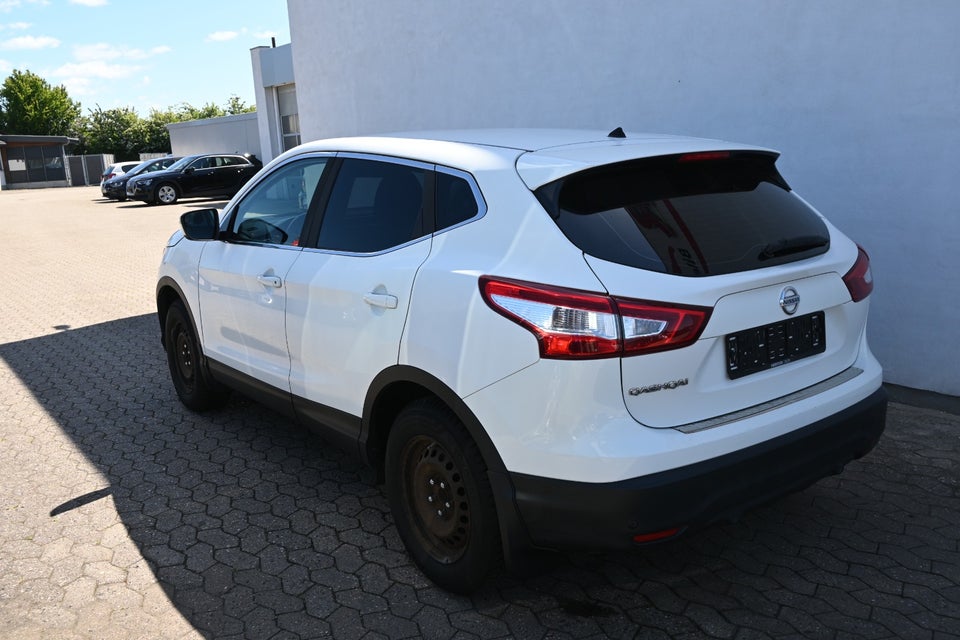 Nissan Qashqai 1,2 Dig-T 115 Visia 5d