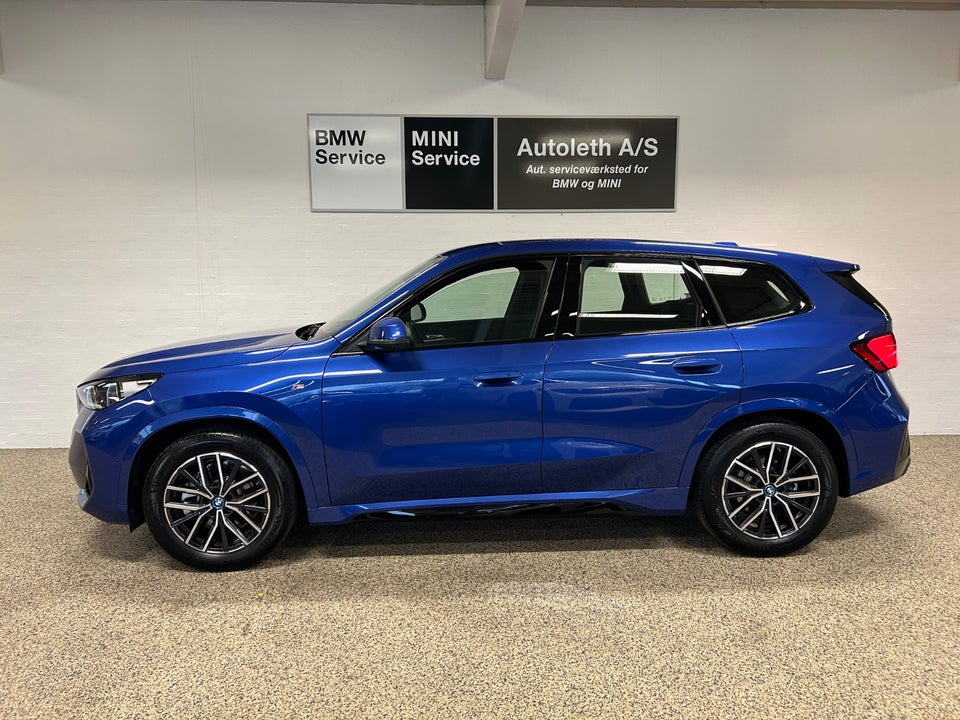 BMW iX1 xDrive30 Fully Charged M-Sport 5d