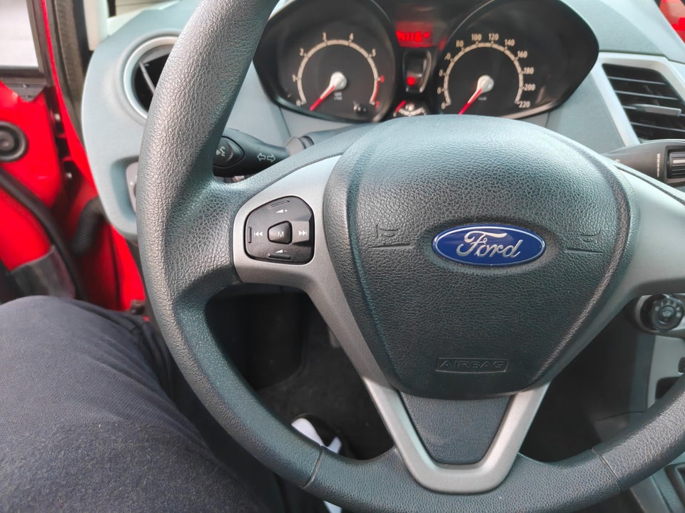 Ford Fiesta 1,25 60 Ambiente 3d