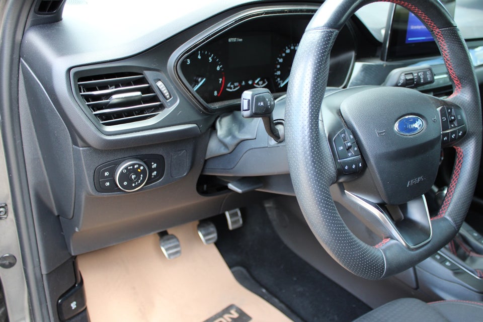 Ford Focus 1,0 EcoBoost mHEV ST-Line stc. Van 5d