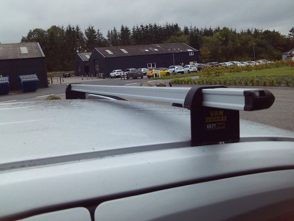 Peugeot Bipper 1,3 HDi 75 Fresh aut. Van 4d