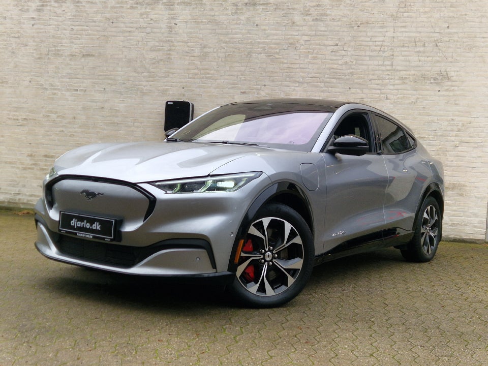 Ford Mustang Mach-E 75 Premium Standard Range AWD 5d