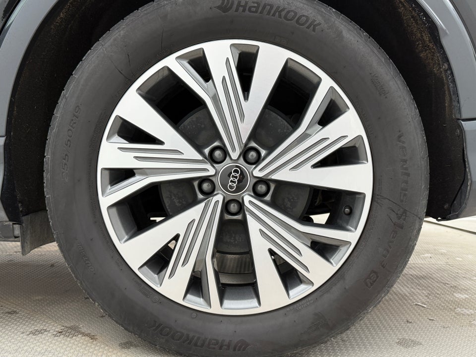 Audi Q4 e-tron 45 Progress 5d