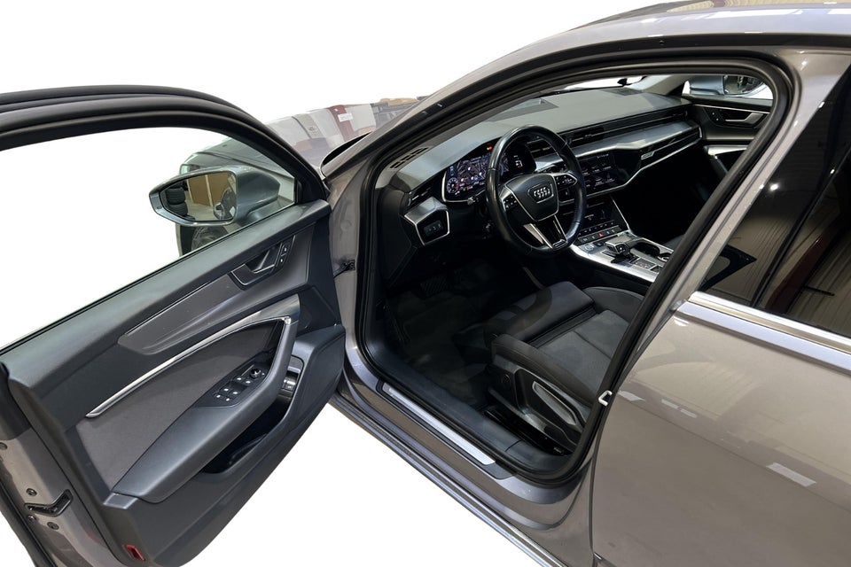 Audi A6 50 TFSi e Sport quattro S-tr. 4d