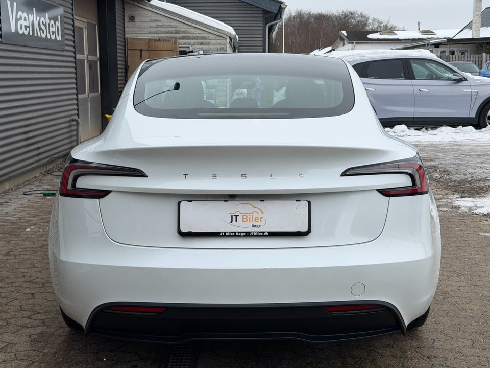 Tesla Model 3 RWD 4d