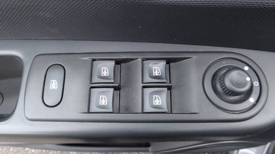 Renault Captur 0,9 TCe 90 Expression 5d