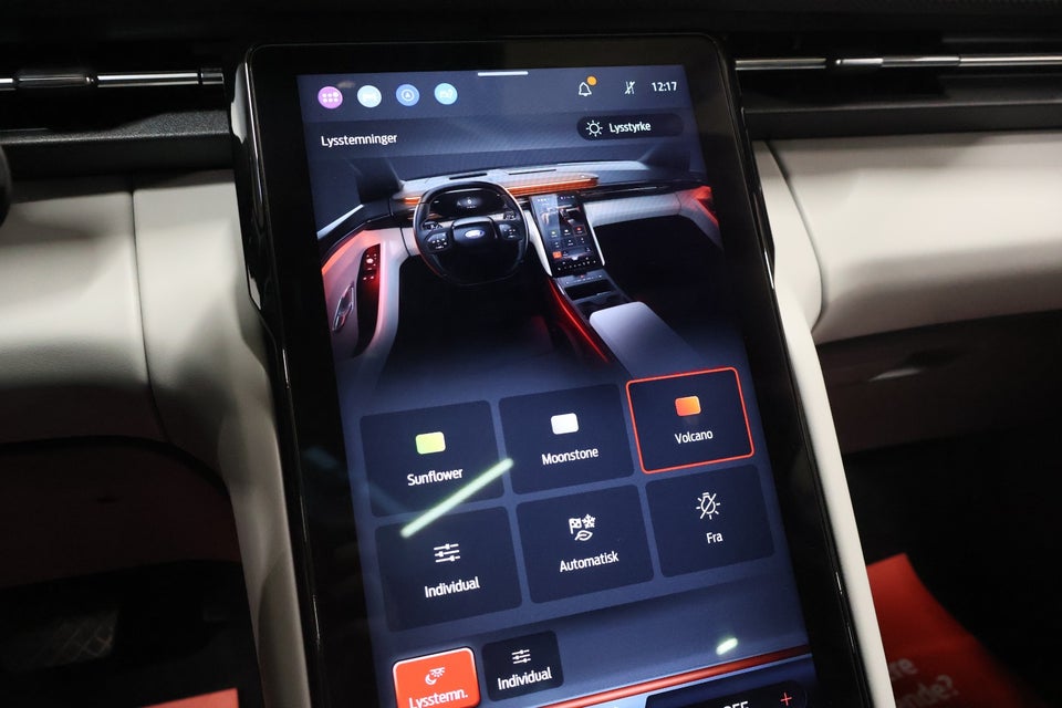 Ford Explorer 82 Premium Extended Range 5d