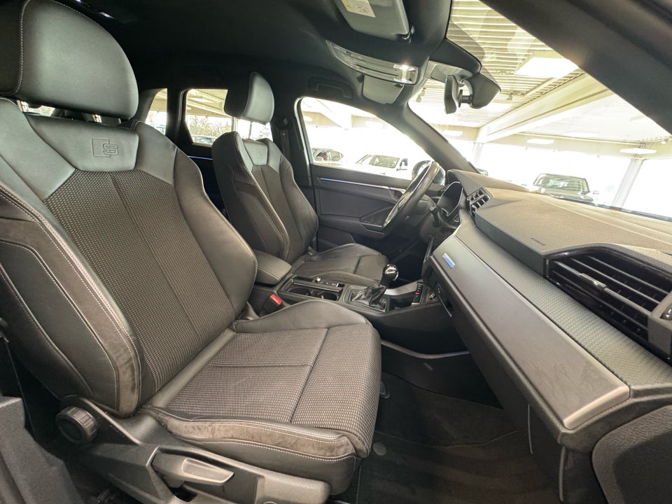 Audi Q3 45 TFSi e S-line plus S-tr. 5d