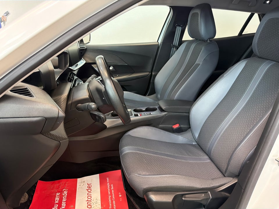 Peugeot 2008 1,2 PureTech 130 Allure 5d