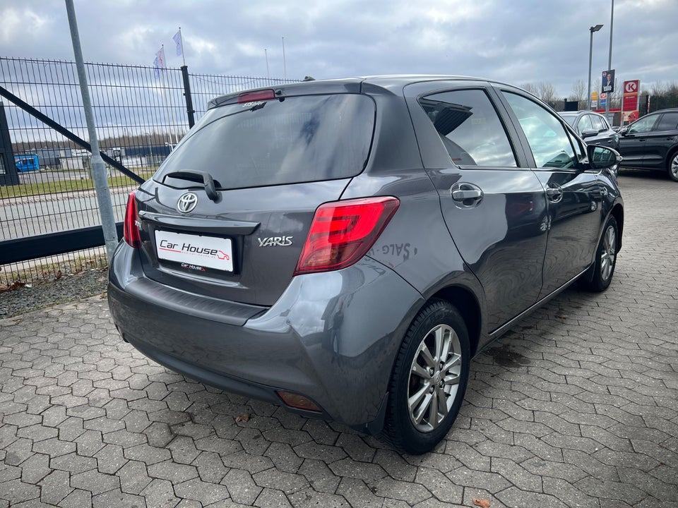 Toyota Yaris 1,3 VVT-i T2 Komfort 5d