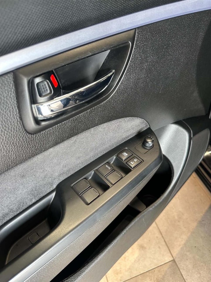 Suzuki Swift 1,2 Dualjet Style 5d