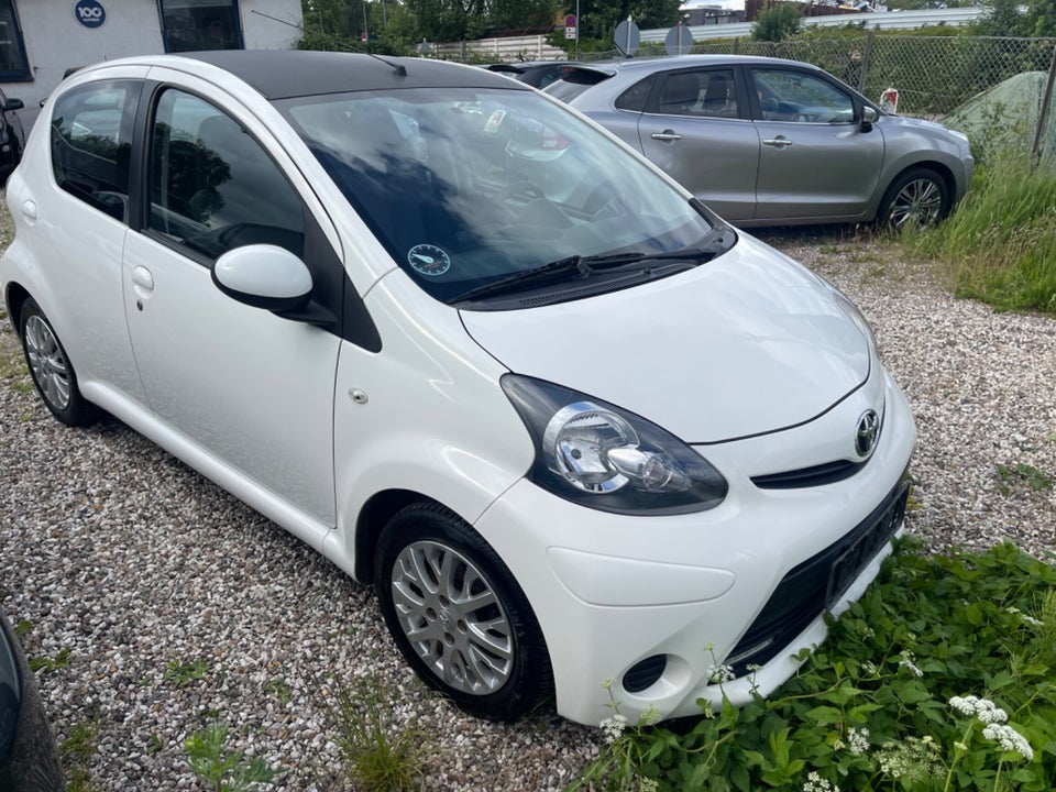 Toyota Aygo 1,0 VVT-i T2 5d