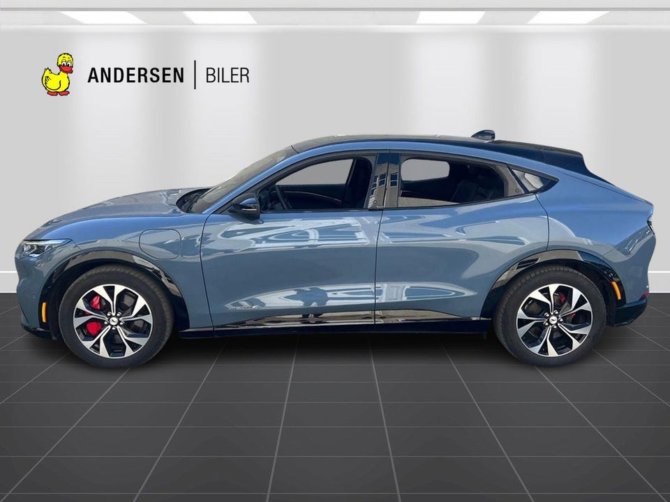 Ford Mustang Mach-E 73 Premium Standard Range AWD 5d