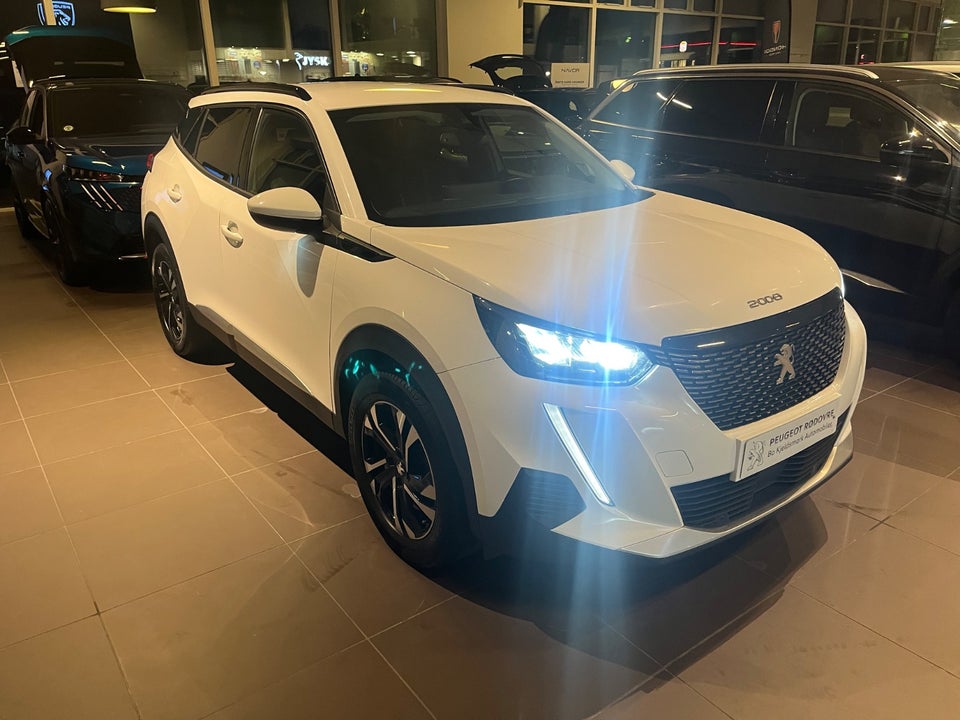 Peugeot 2008 1,2 PureTech 130 Allure Pack 5d