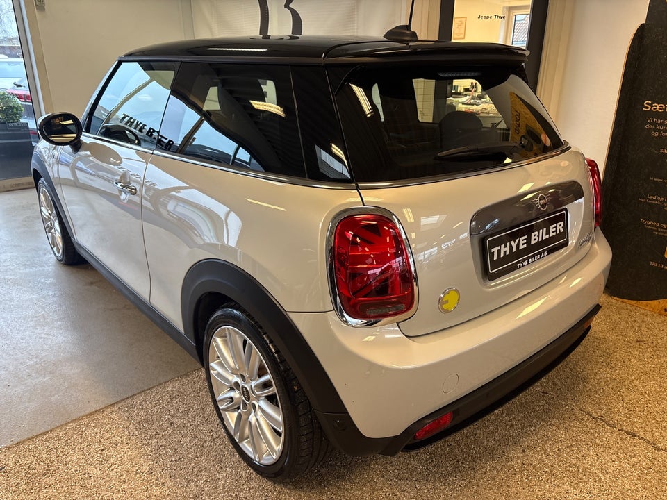 MINI Cooper SE Experience 3d